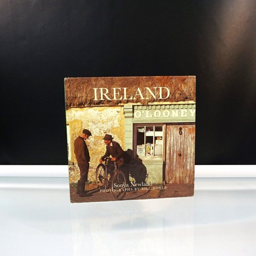 Ireland by Sonya Newland Illustrated Hardcover 2003 Photobook